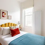 Stunning Earls Court Flat