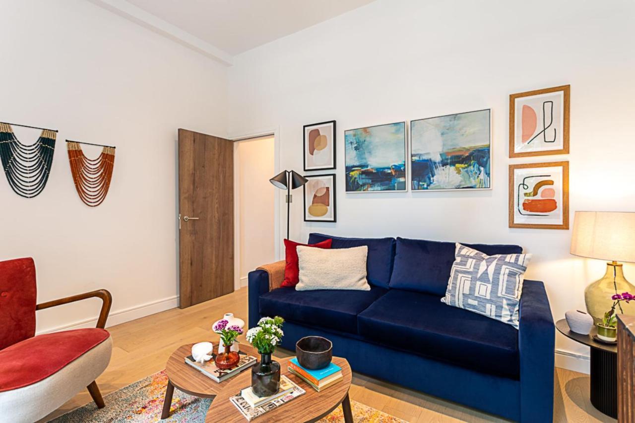 Stunning Earls Court Flat *