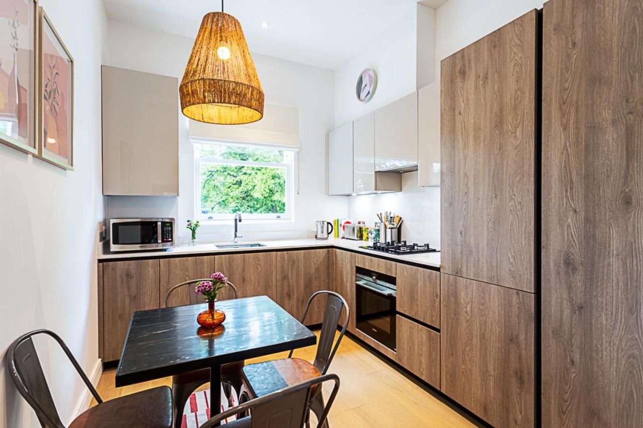 Stunning Earls Court Flat Londra